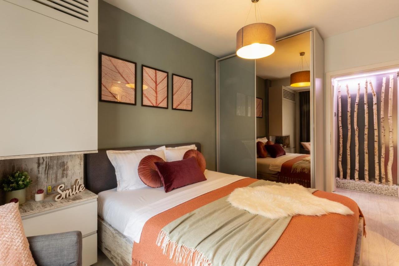 Modern 1Br Apt In The Old Town: The Perfect Choice بوخارست المظهر الخارجي الصورة