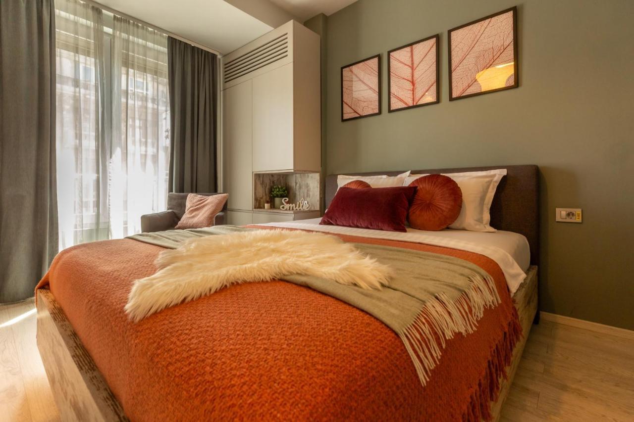 Modern 1Br Apt In The Old Town: The Perfect Choice بوخارست المظهر الخارجي الصورة