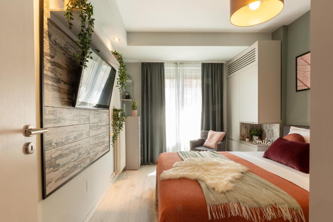 Modern 1Br Apt In The Old Town: The Perfect Choice بوخارست المظهر الخارجي الصورة