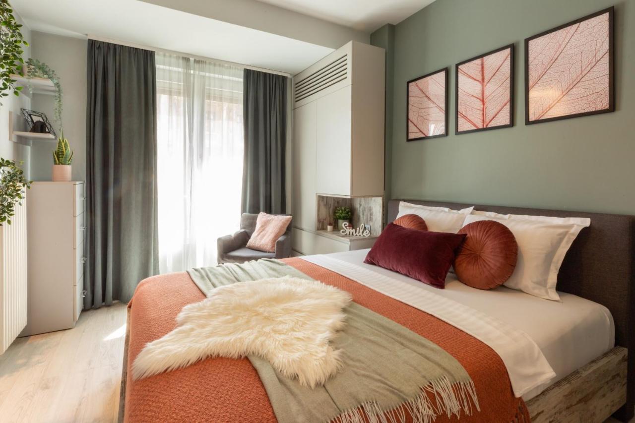 Modern 1Br Apt In The Old Town: The Perfect Choice بوخارست المظهر الخارجي الصورة
