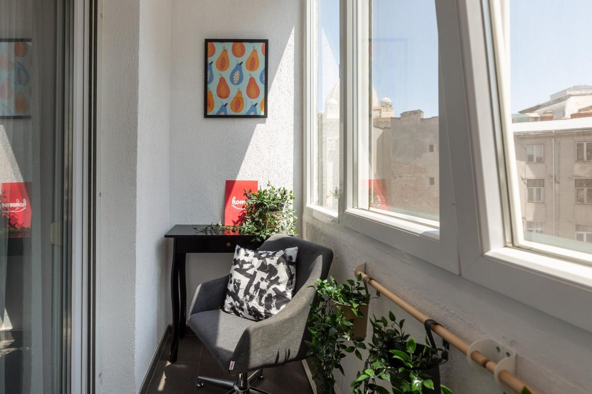 Modern 1Br Apt In The Old Town: The Perfect Choice بوخارست المظهر الخارجي الصورة