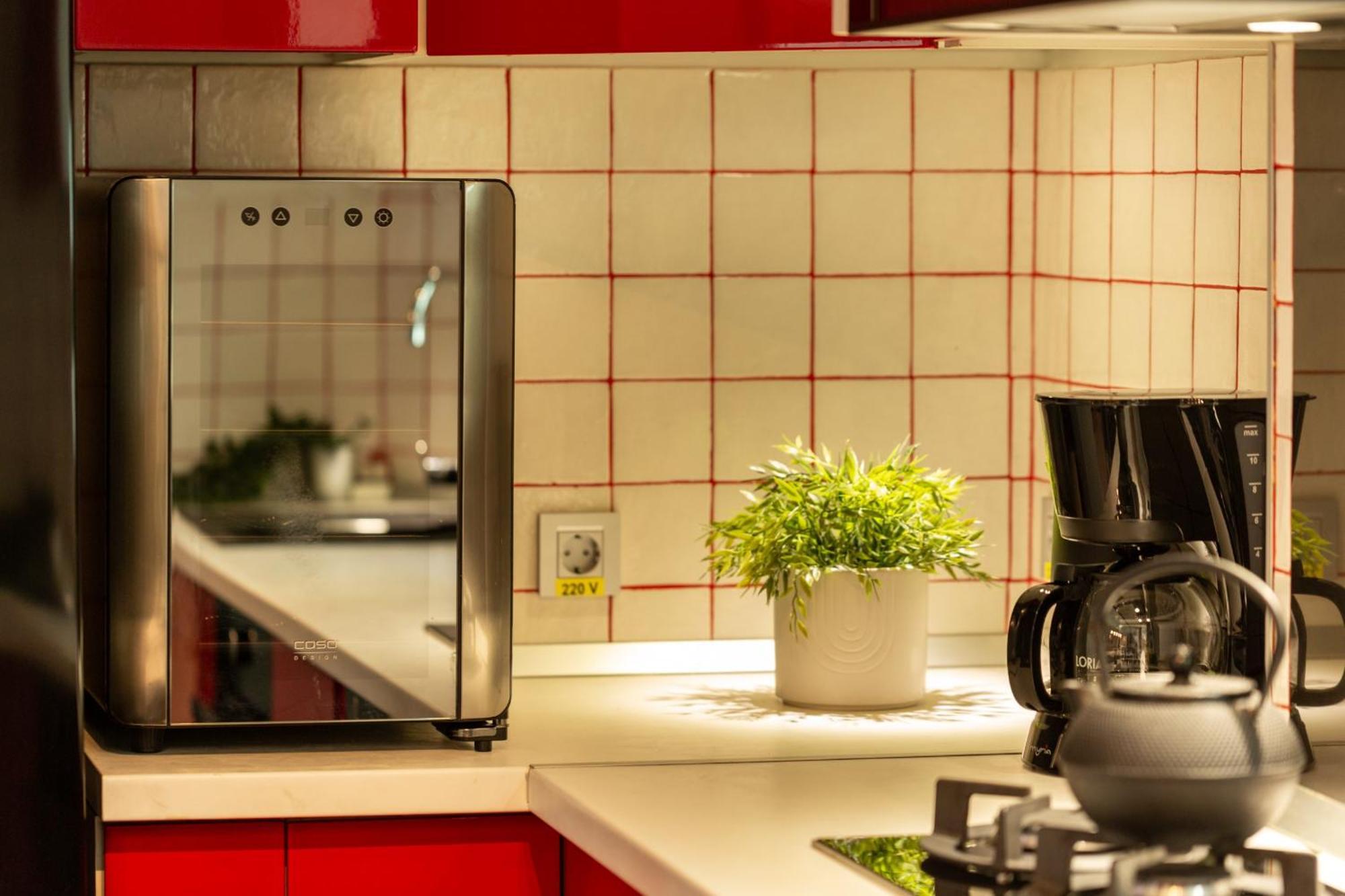 Modern 1Br Apt In The Old Town: The Perfect Choice بوخارست المظهر الخارجي الصورة