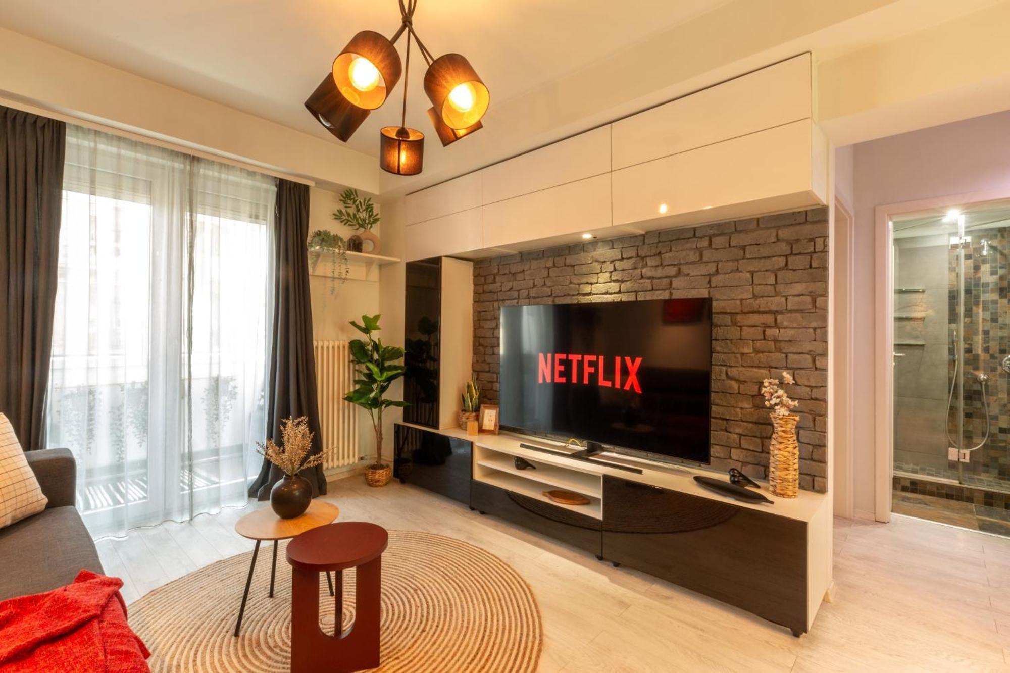 Modern 1Br Apt In The Old Town: The Perfect Choice بوخارست المظهر الخارجي الصورة
